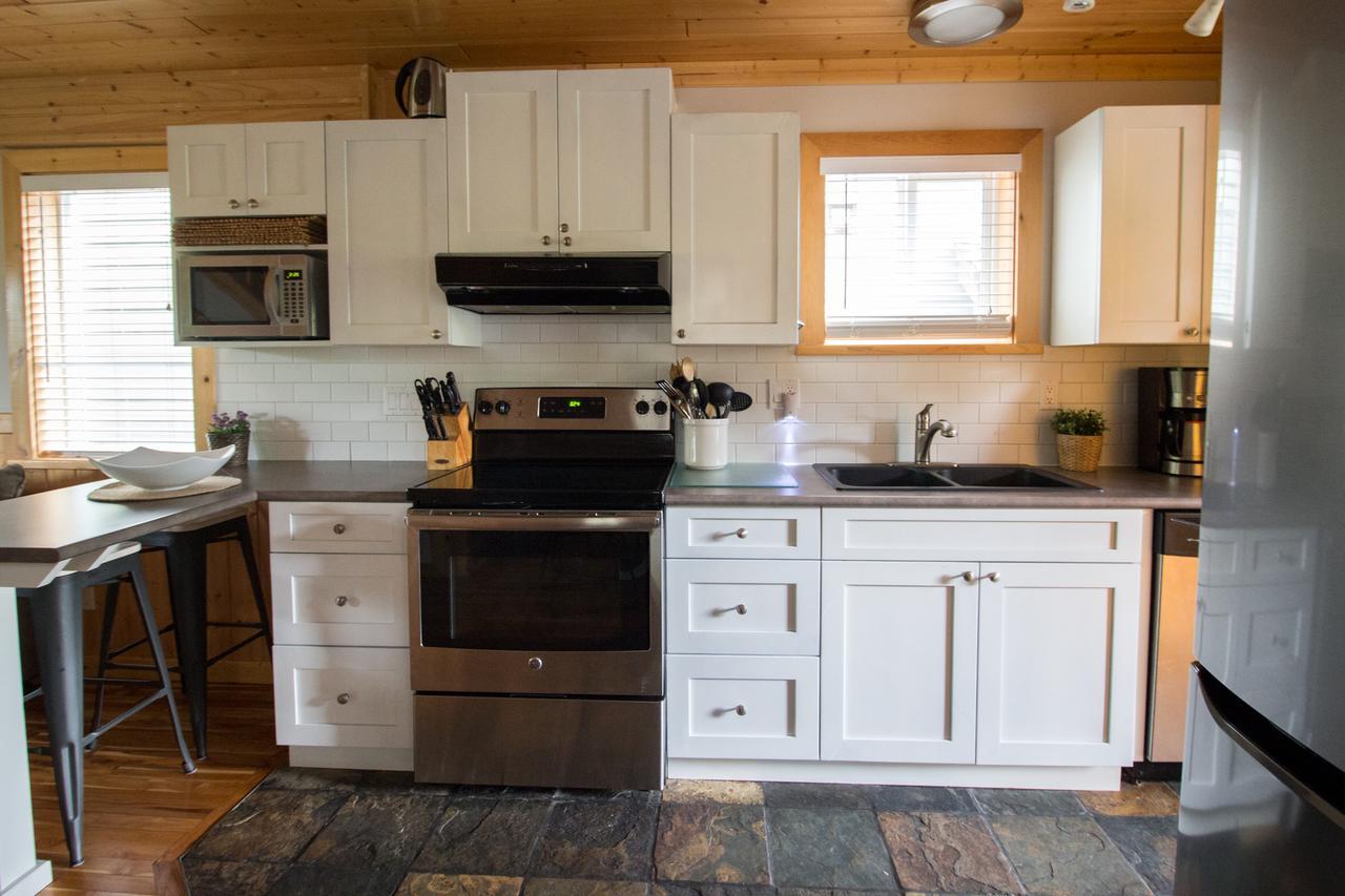 Reef Point Cottages Ucluelet Ngoại thất bức ảnh
