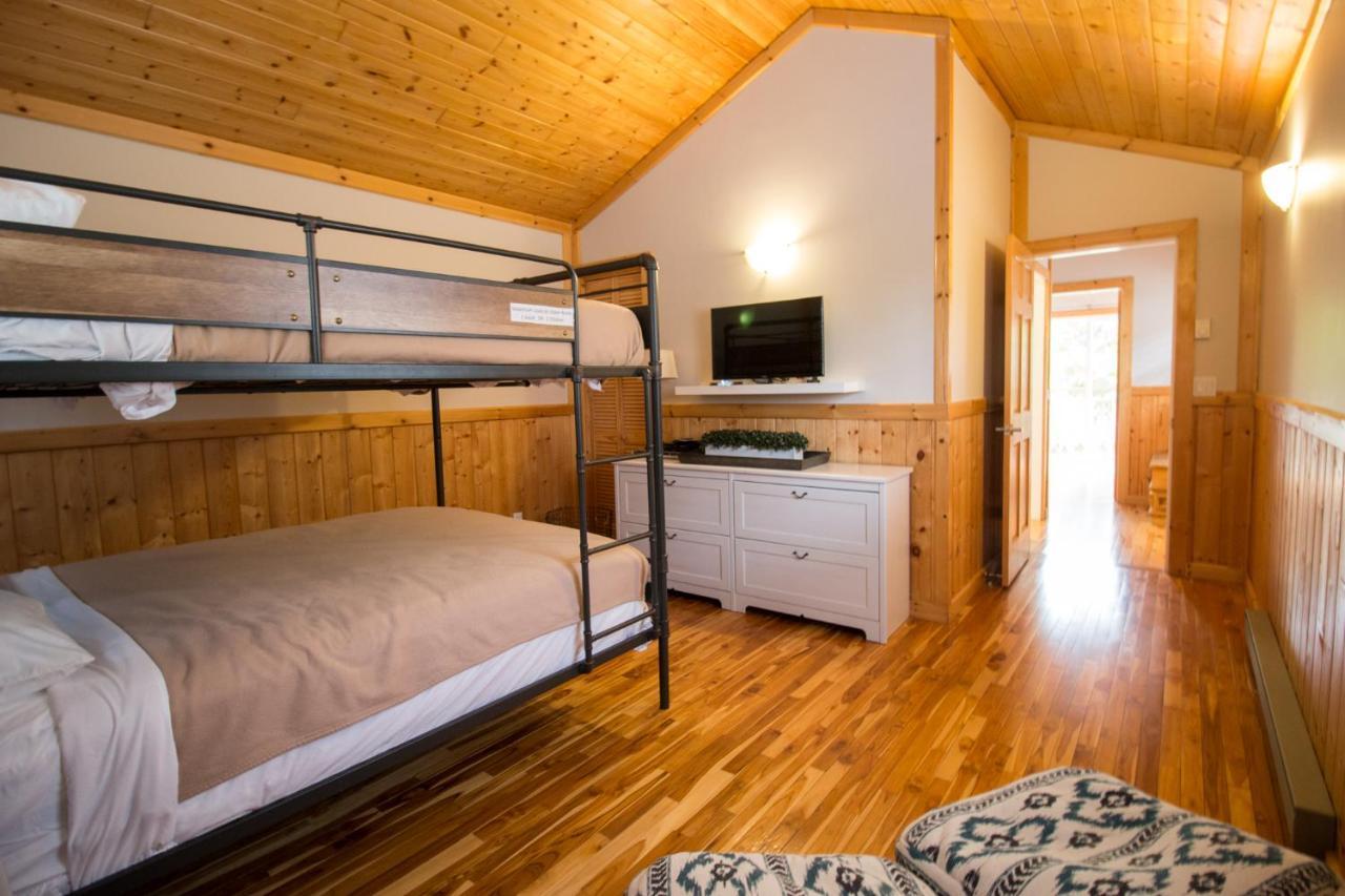 Reef Point Cottages Ucluelet Ngoại thất bức ảnh