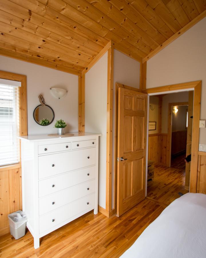 Reef Point Cottages Ucluelet Ngoại thất bức ảnh