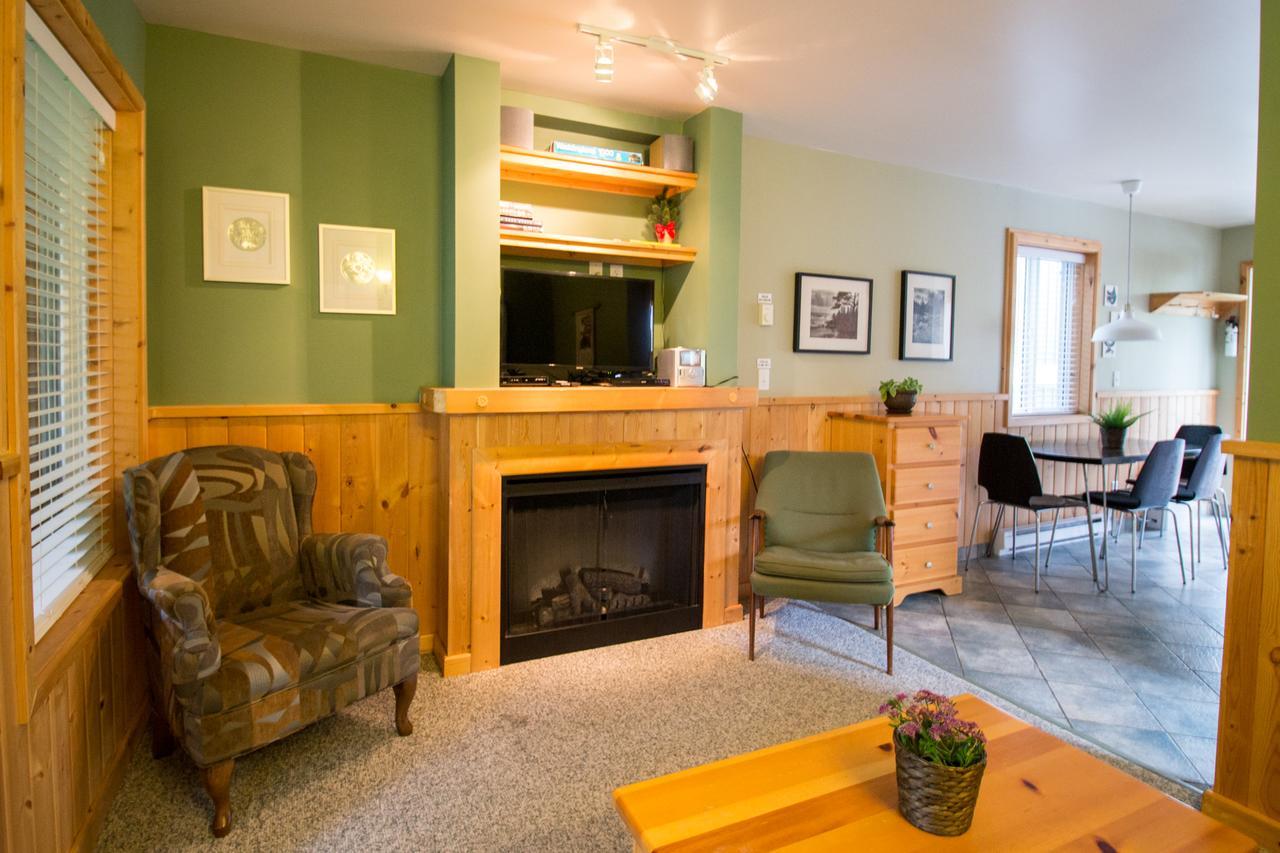 Reef Point Cottages Ucluelet Ngoại thất bức ảnh